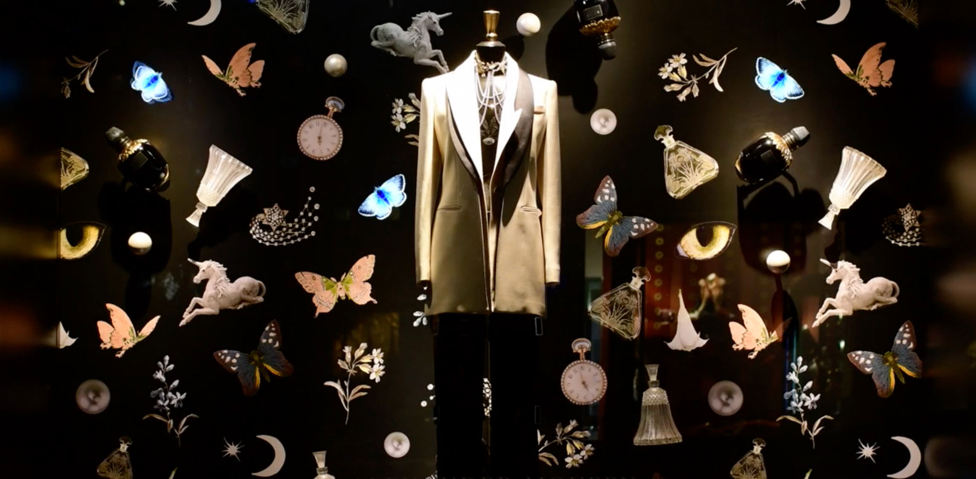 Alexander McQueen - Bloom at night at Saks Avenue | L'Atelier Five