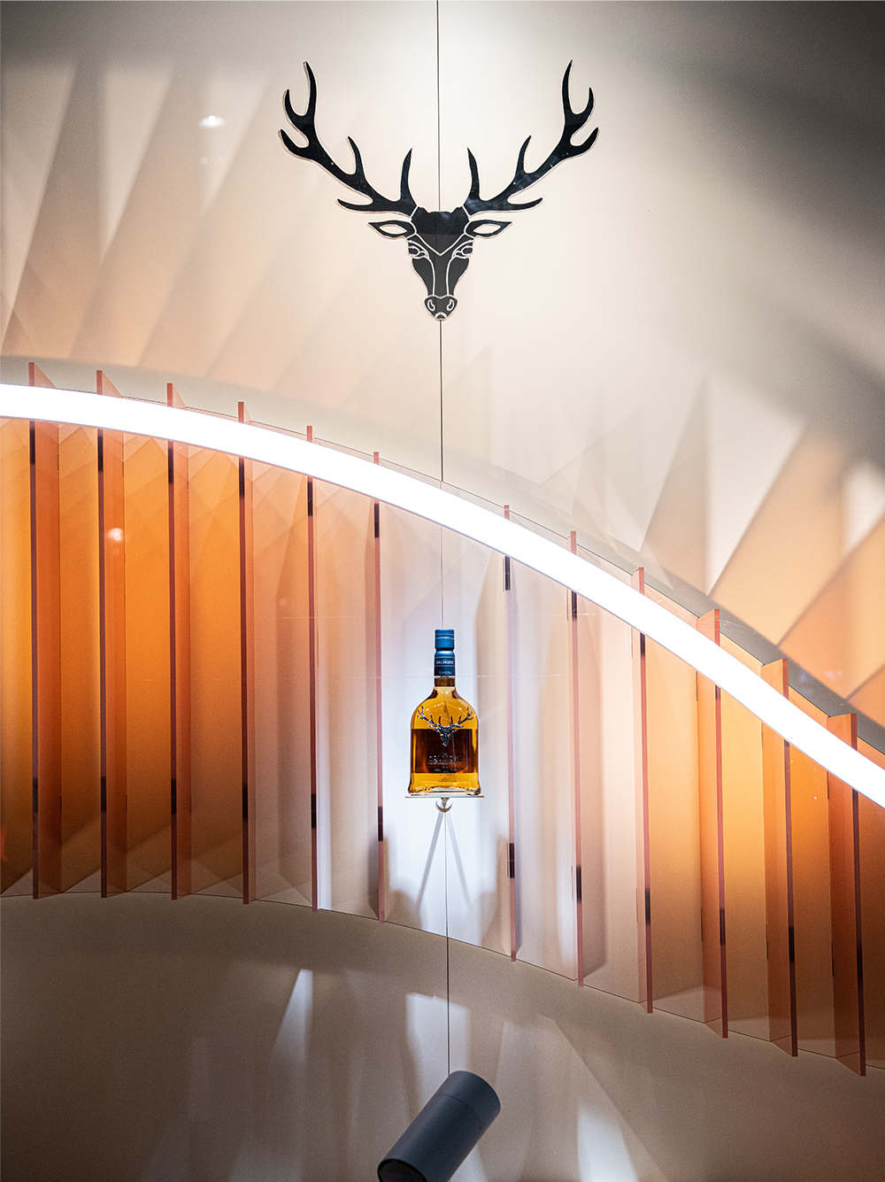 WHYTE & MACKAY - Dalmore: Hans Crescent Windows by L'Atelier Five